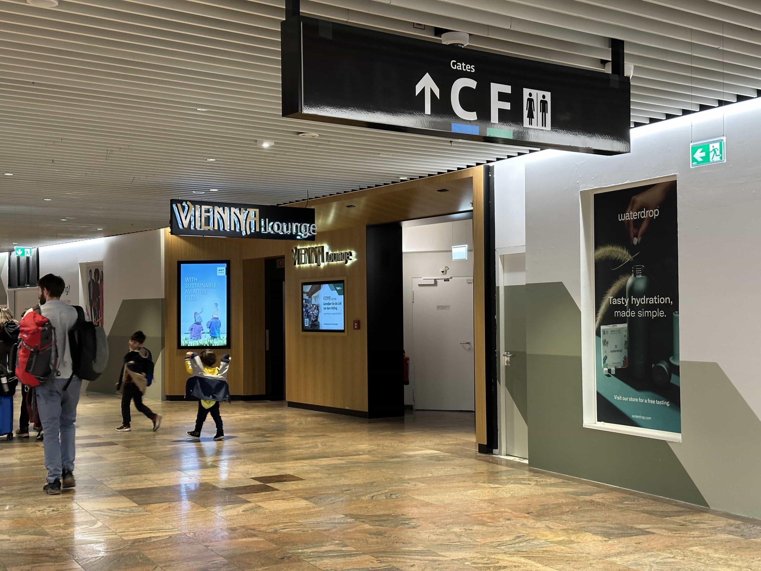 The entrance facade of the Vienna Lounge at Vienna International Airport